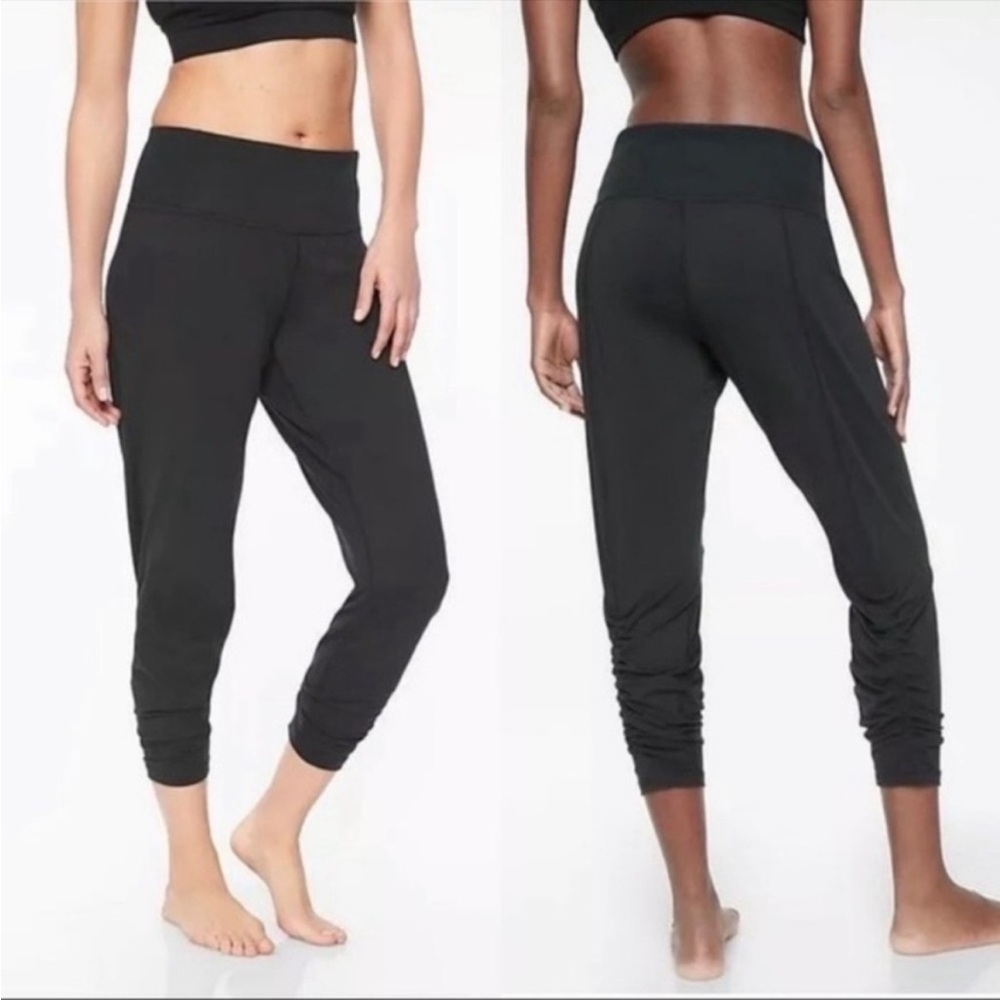 Athleta Bare Cinch Athleisure Yoga Pants in Black Size M Tall